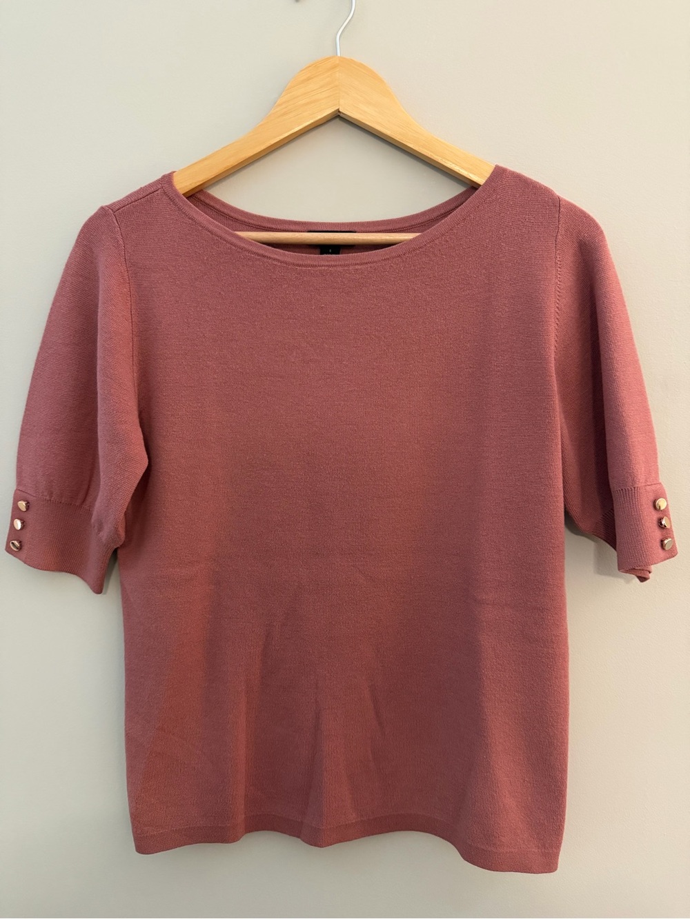 Ann Taylor Short Sleeve Knit Top in Mauve Rose
